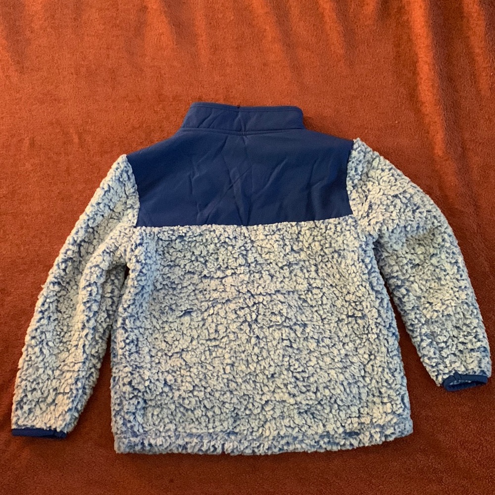Small (6/7) Almost brand new